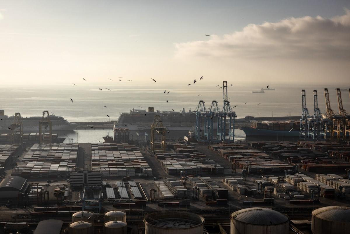 Decisive Moves by G7 Central Banks Amid U.S. Tariff Tensions