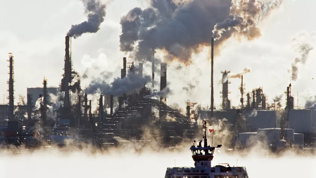 Oil Continues Weekly Decline as Trump Threatens 50% Tariff on European Union