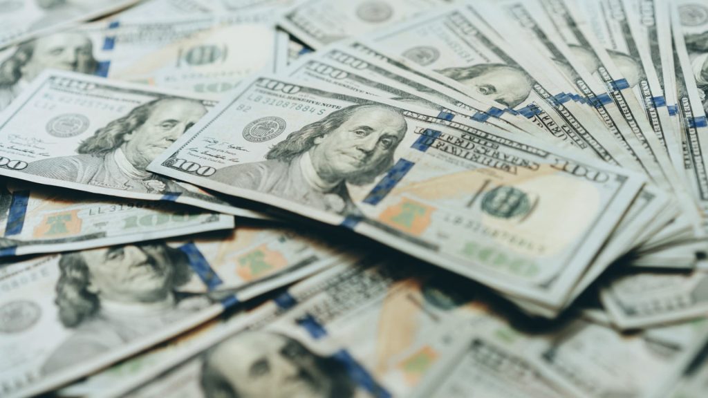 Dollar Strengthens While Canadian Dollar Declines Following Trump’s New Tariff Announcements