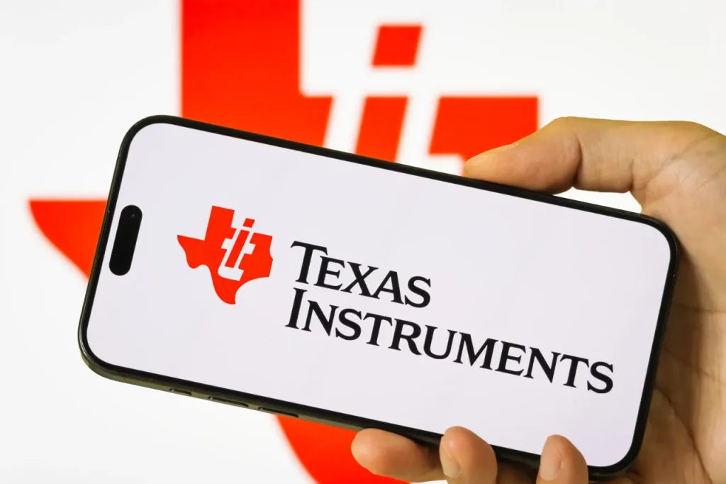 Texas Instruments Stock Plunges After Cautious Forecast & Tariff Fears | iXbroker News
