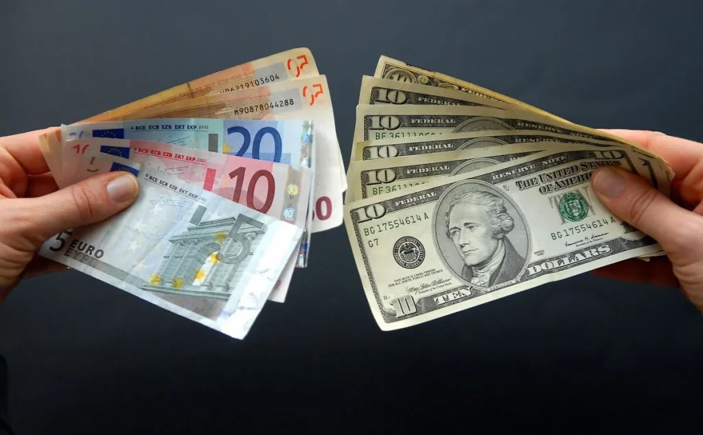 Euro Still Lacks Power to Rival the US Dollar
